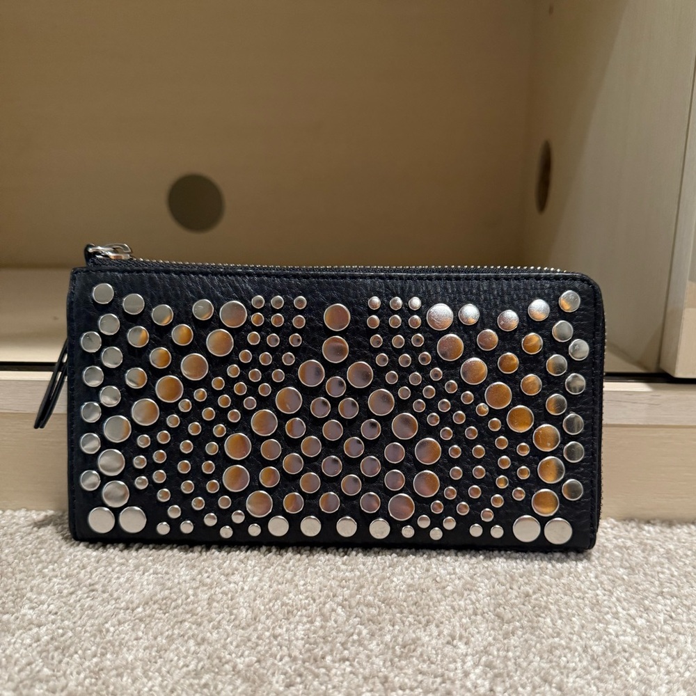 Vince Camuto wallet, women’s